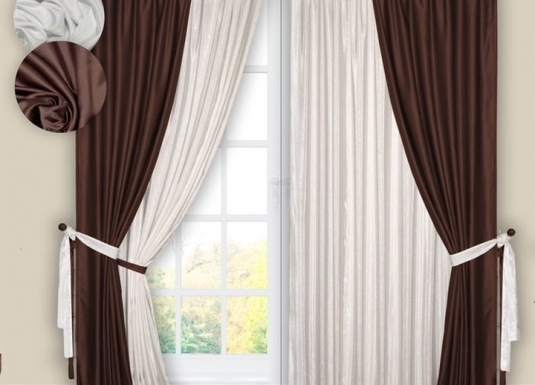 Двойные шторы в гостиную – для чего они нужны